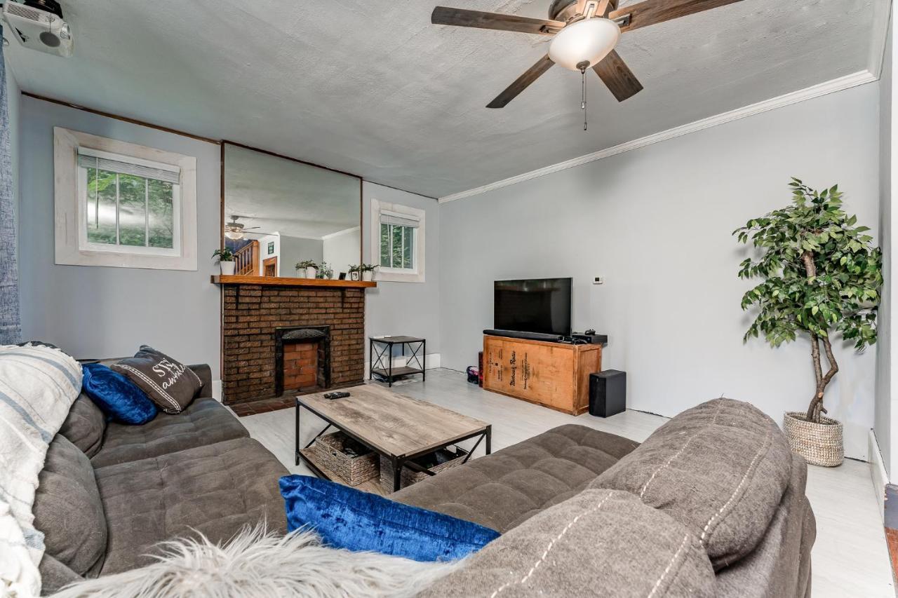 Awesome House, 5 Minutes To Dt, 2 Miles To Stadium And Ruby Memorial! 모건타운 외부 사진