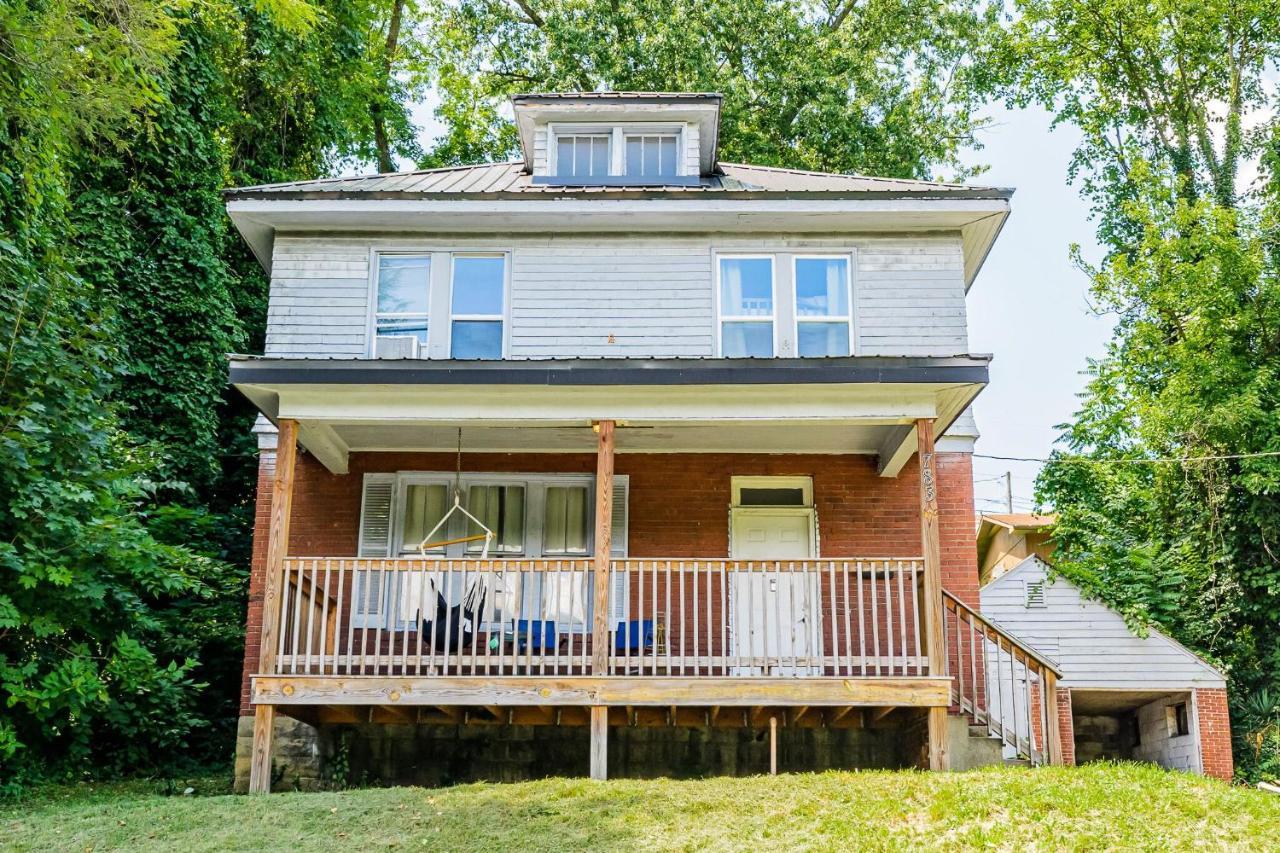 Awesome House, 5 Minutes To Dt, 2 Miles To Stadium And Ruby Memorial! 모건타운 외부 사진